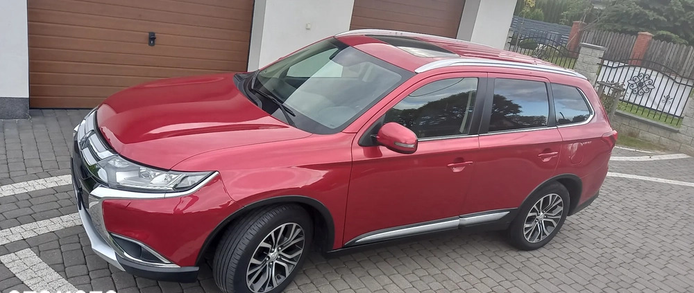 Mitsubishi Outlander cena 75800 przebieg: 134000, rok produkcji 2015 z Szydłowiec małe 301